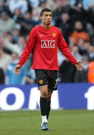 雷迪克：马刺防守策略和太阳类似，让东里出手高难度中投