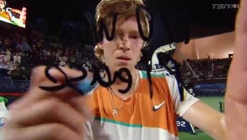 替补戴帽，凯恩当选斯图加特vs拜仁全场最佳球员