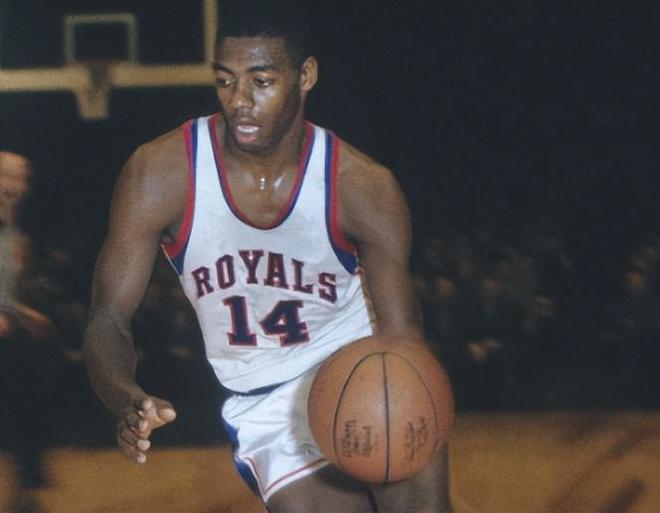 东体：足协要求所有女足国脚踢完全运会后立刻赶往国家队报到