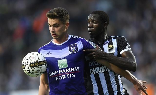 亚足坛的卓 亚足坛的卓